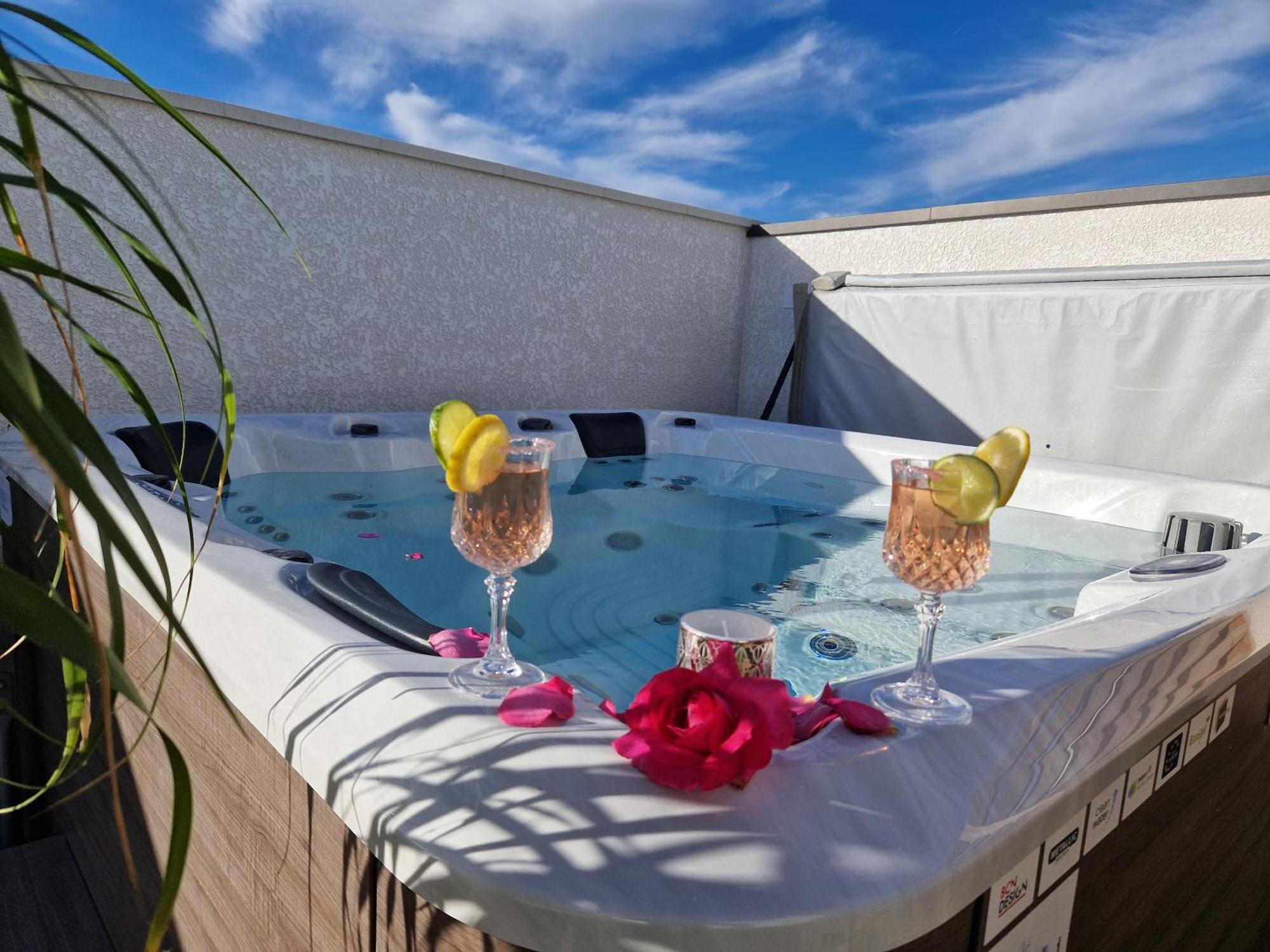 Maison Recente 4* Proche Plage Avec Spa Privatif Longeville-sur-Mer Exterior photo